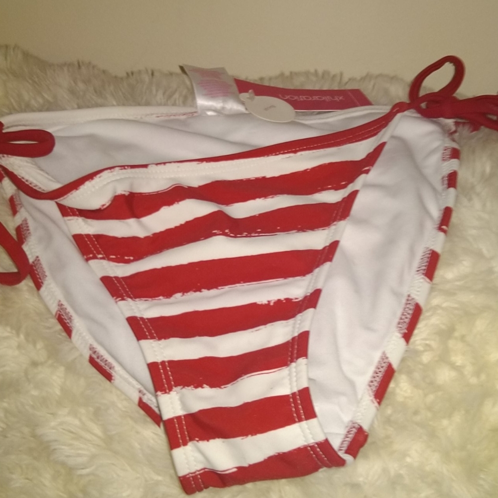 Bikini bottoms